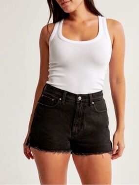 Abercrombie & Fitch Black Curve Love The Mom Short High Rise
